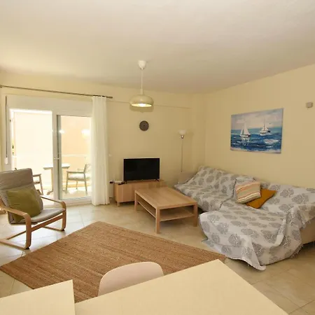 Lemon 2 Sea Side Apartment,