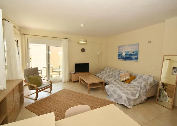 Lemon 2 Sea Side Apartment,